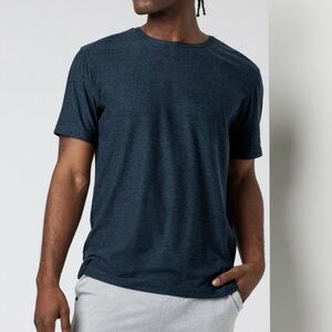 Men’s Vuori Strato Tech Tee | Size Medium